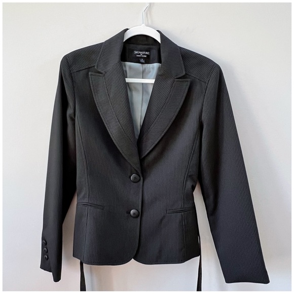 Larry Levine Women’s Peplum Blazer Size 8 - Picture 2 of 15